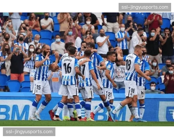 技术复盘：法兰克福对阵勒沃库森一役，三次关键VAR介入的通讯录音公布