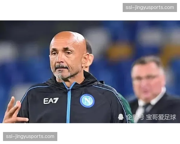 战术图解：斯帕莱蒂如何用三后卫变阵，帮助那不勒斯终结连败